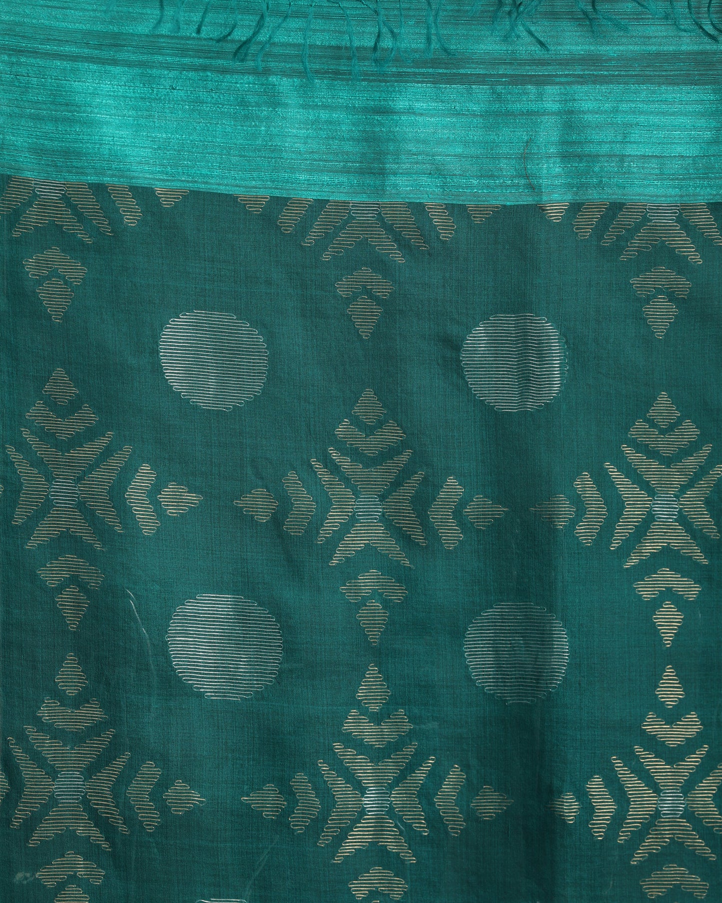 Women's Deep Cyan Matka Silk Handloom Traditional Jamdani Saree