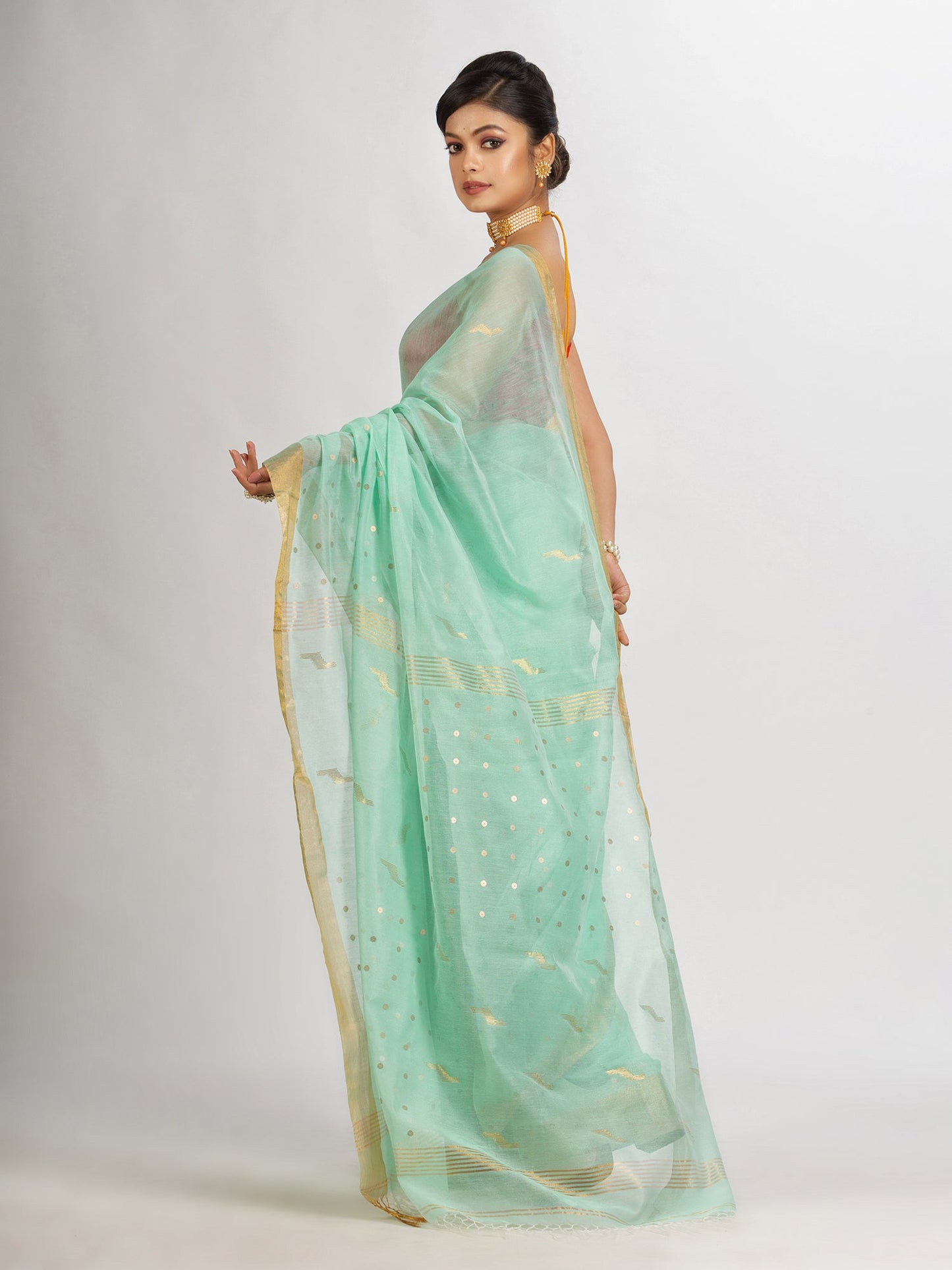 Women's Pastel Green Silk Cotton Pocket Chumki Jamdani handloom saree