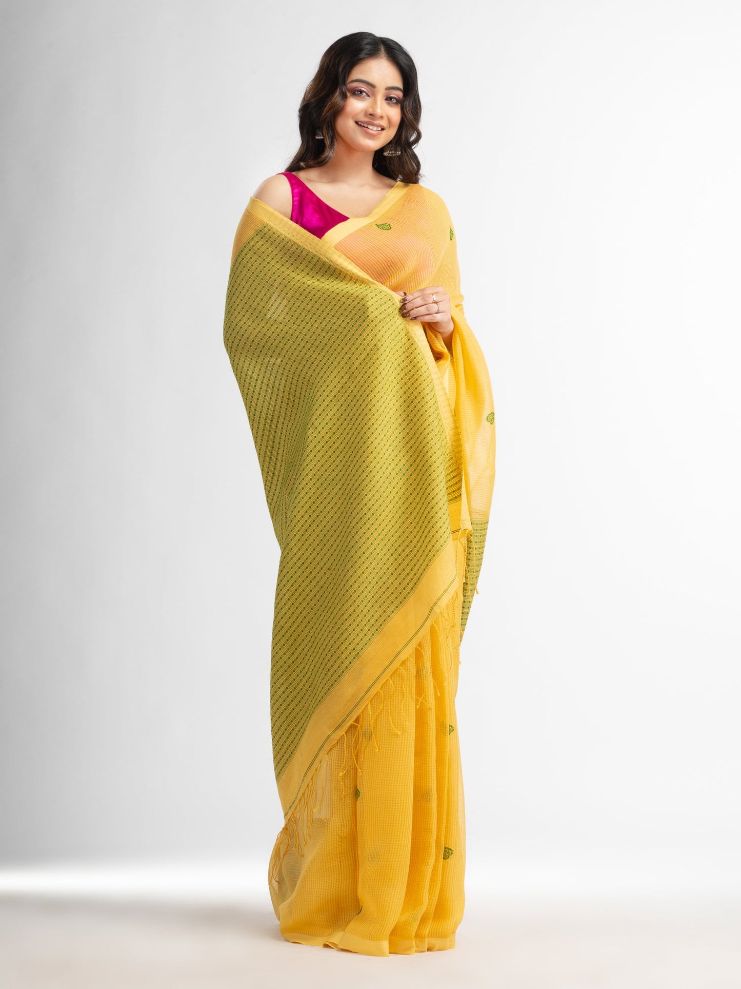 Women's Yellow resham cotton kota check all over Buti jacquqrd Pallu handwoven saree
