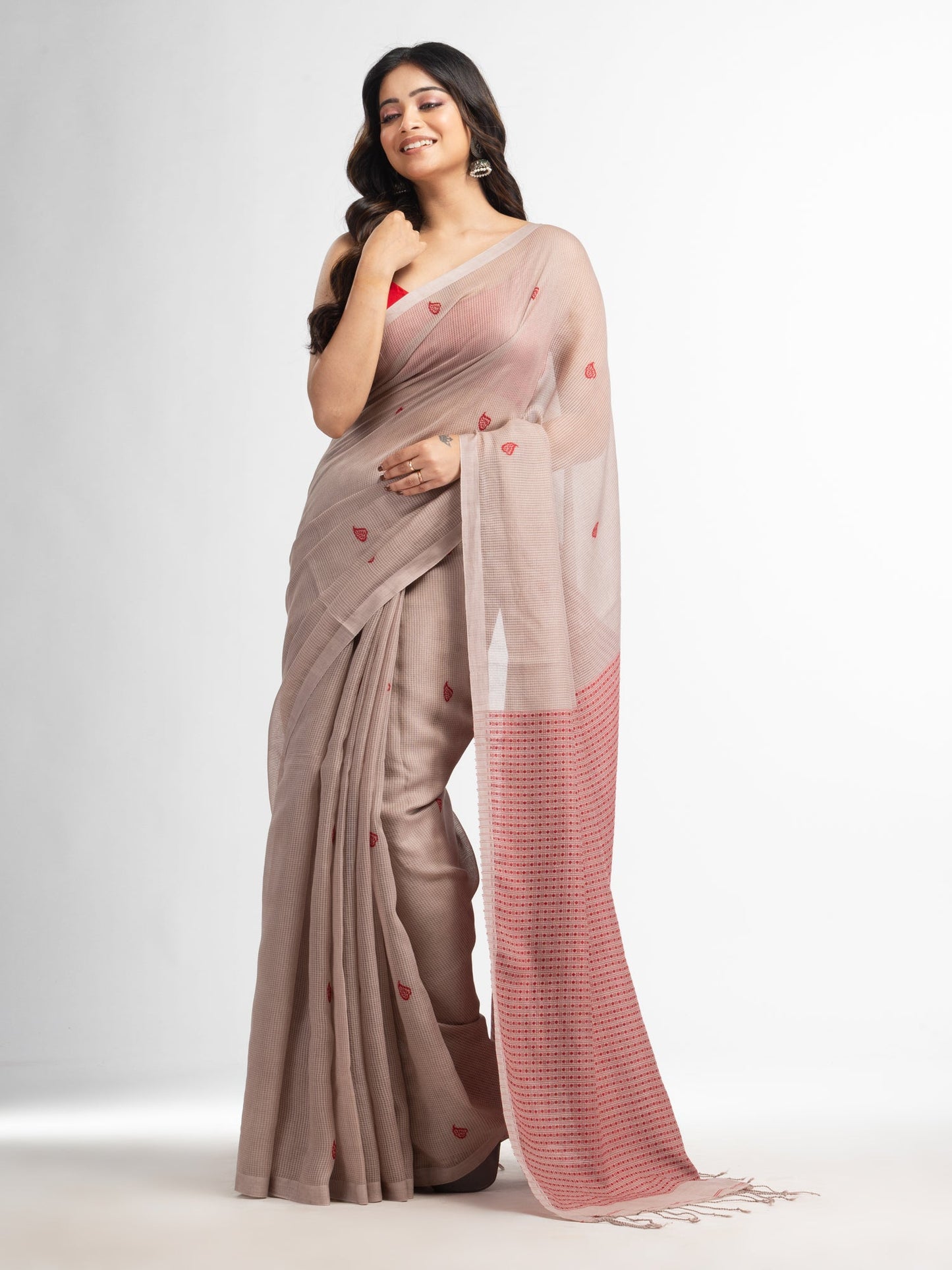 Women's Beige resham cotton kota check all over Buti jacquqrd Pallu handwoven saree