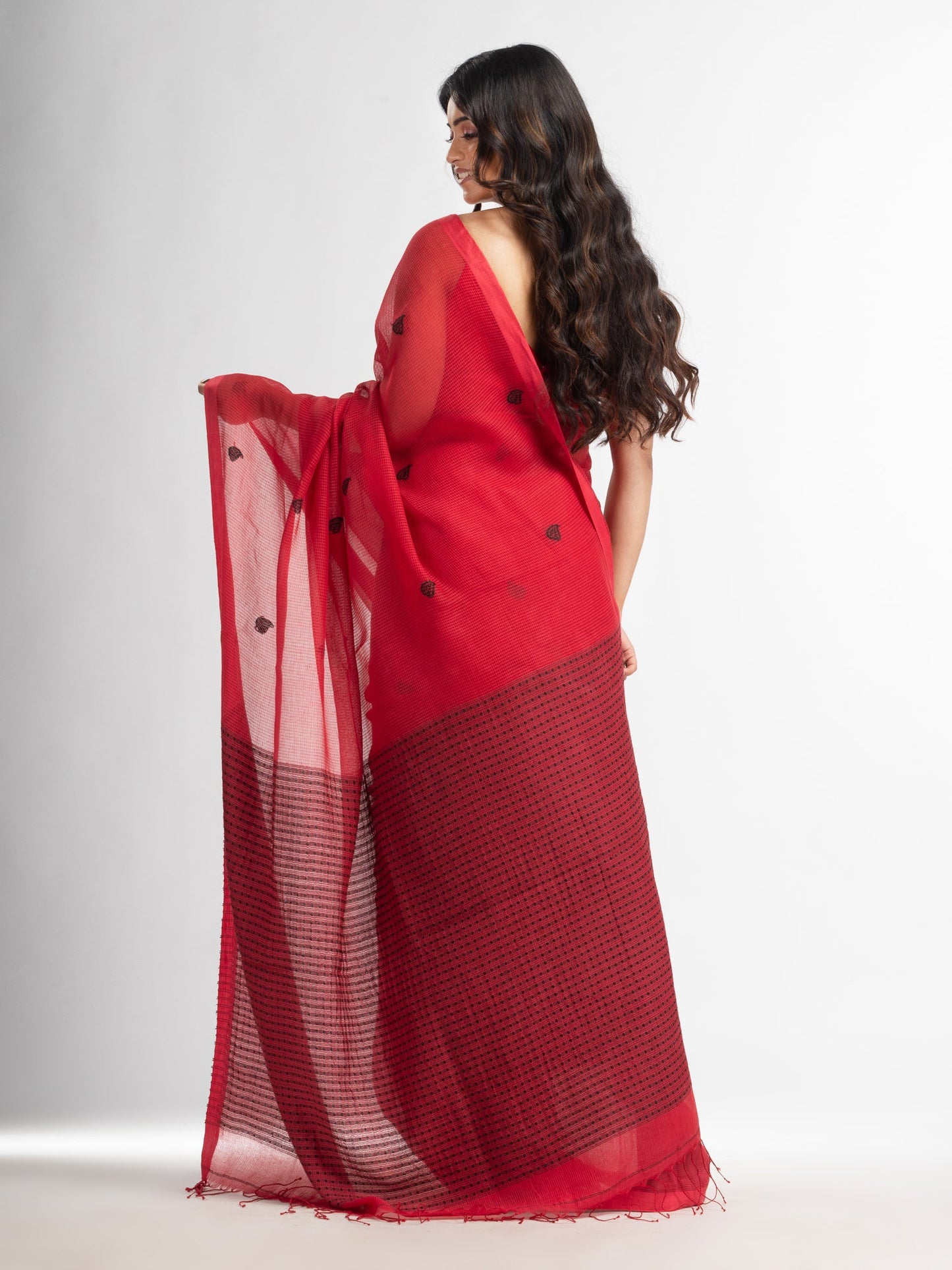Women's Red resham cotton kota check all over Buti jacquqrd Pallu handwoven saree