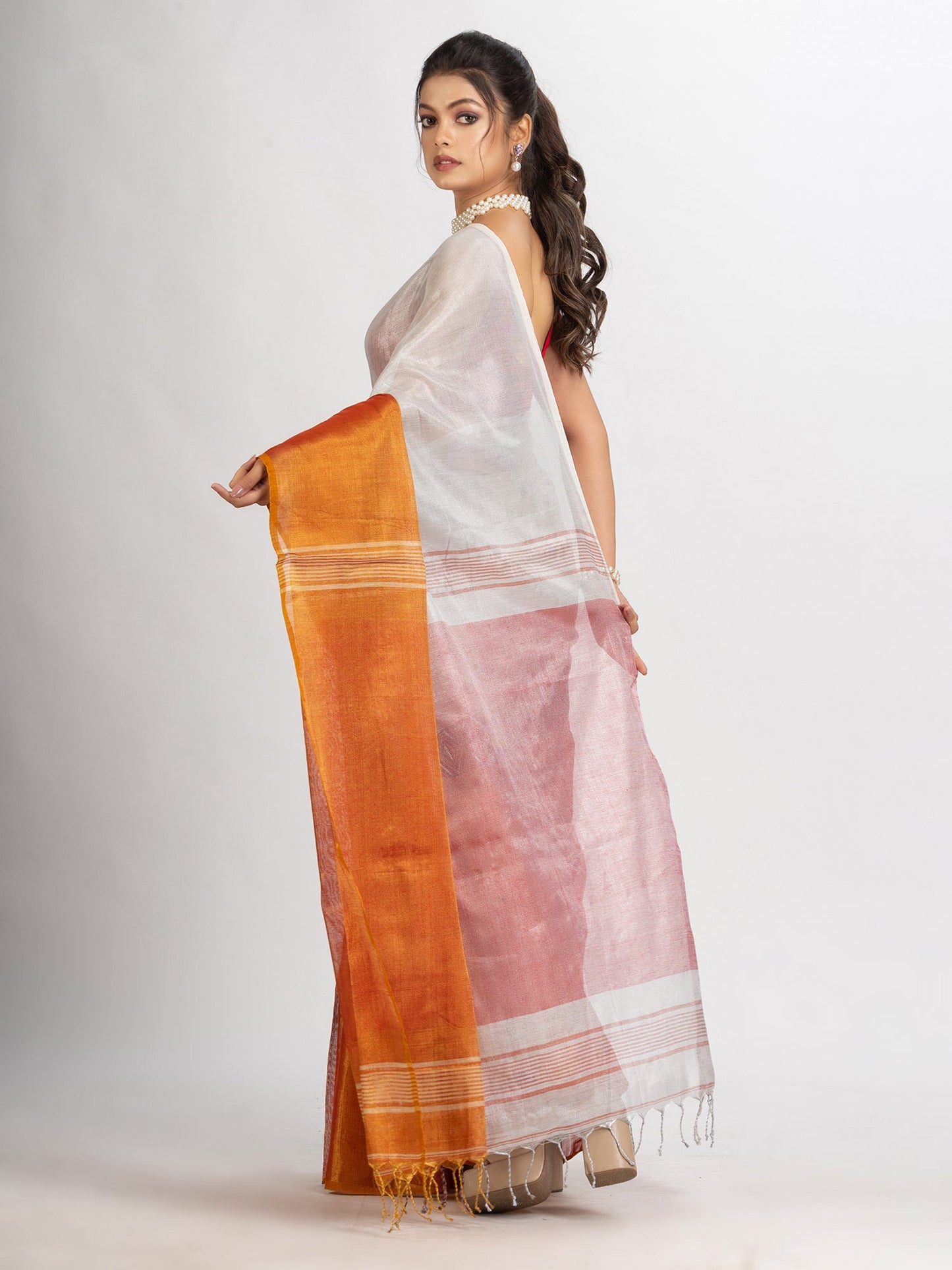 Women's Gold White Zari Cotton Tissue Madhumani Jacquard handloom Saree