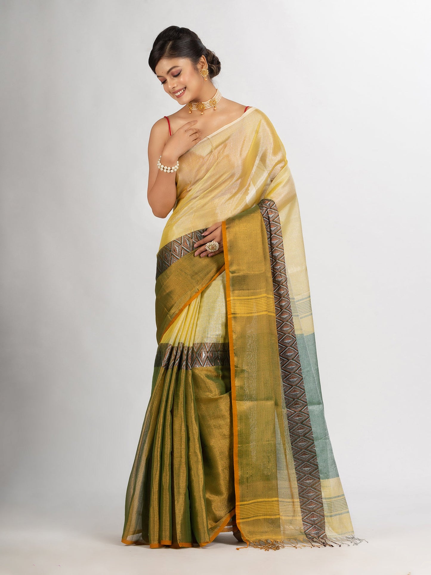 Women's Green And Off White Zari Cotton TissueMadhumani Jacquard handloom Saree