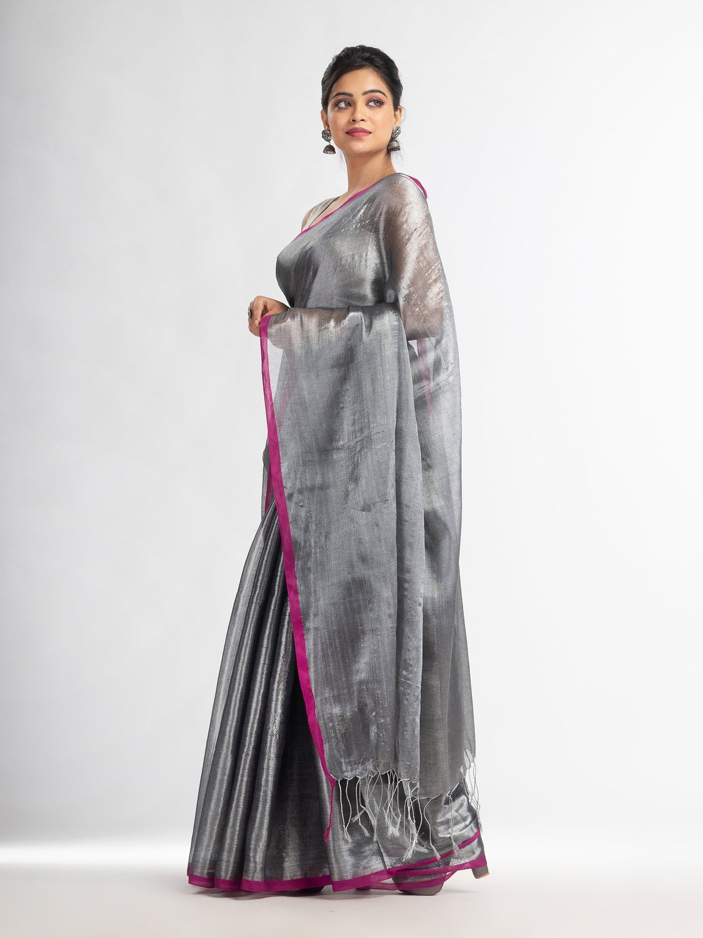 Women's Grey tissue cotton solit haif inchi border saree