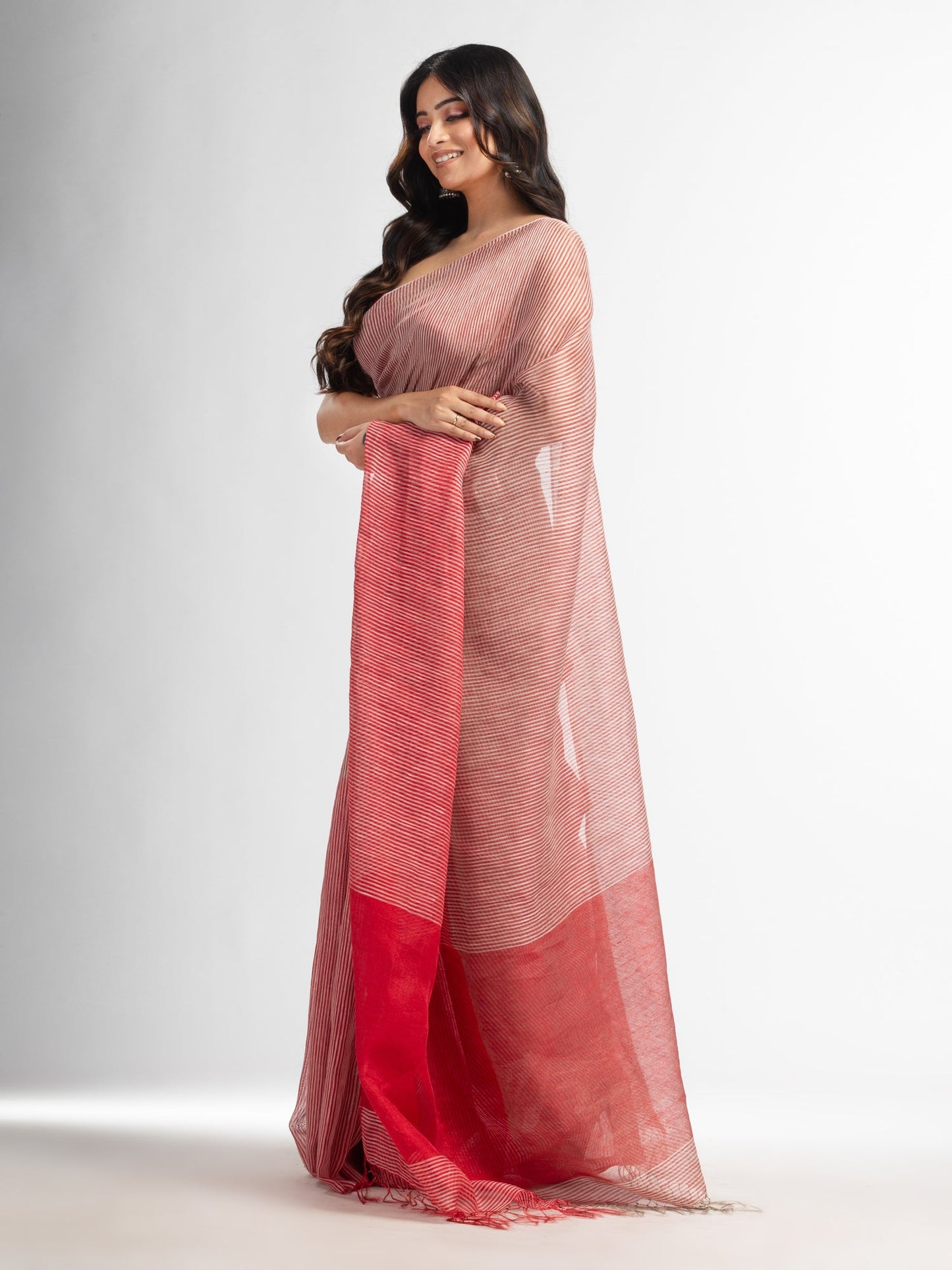 Women's Red all body type check with red pallu handwoven tissue linen saree