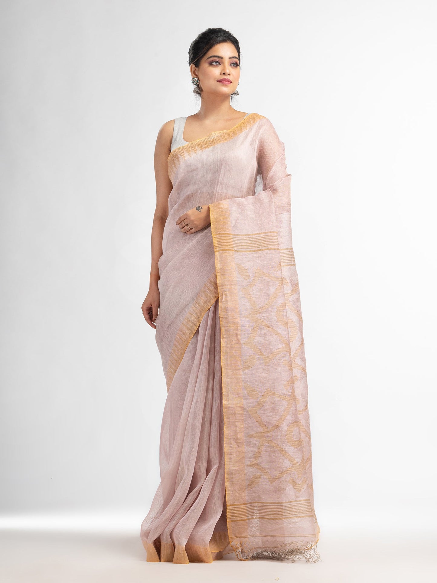 Women's Beige linen tissue pallu jamdanie temple border handwoven saree