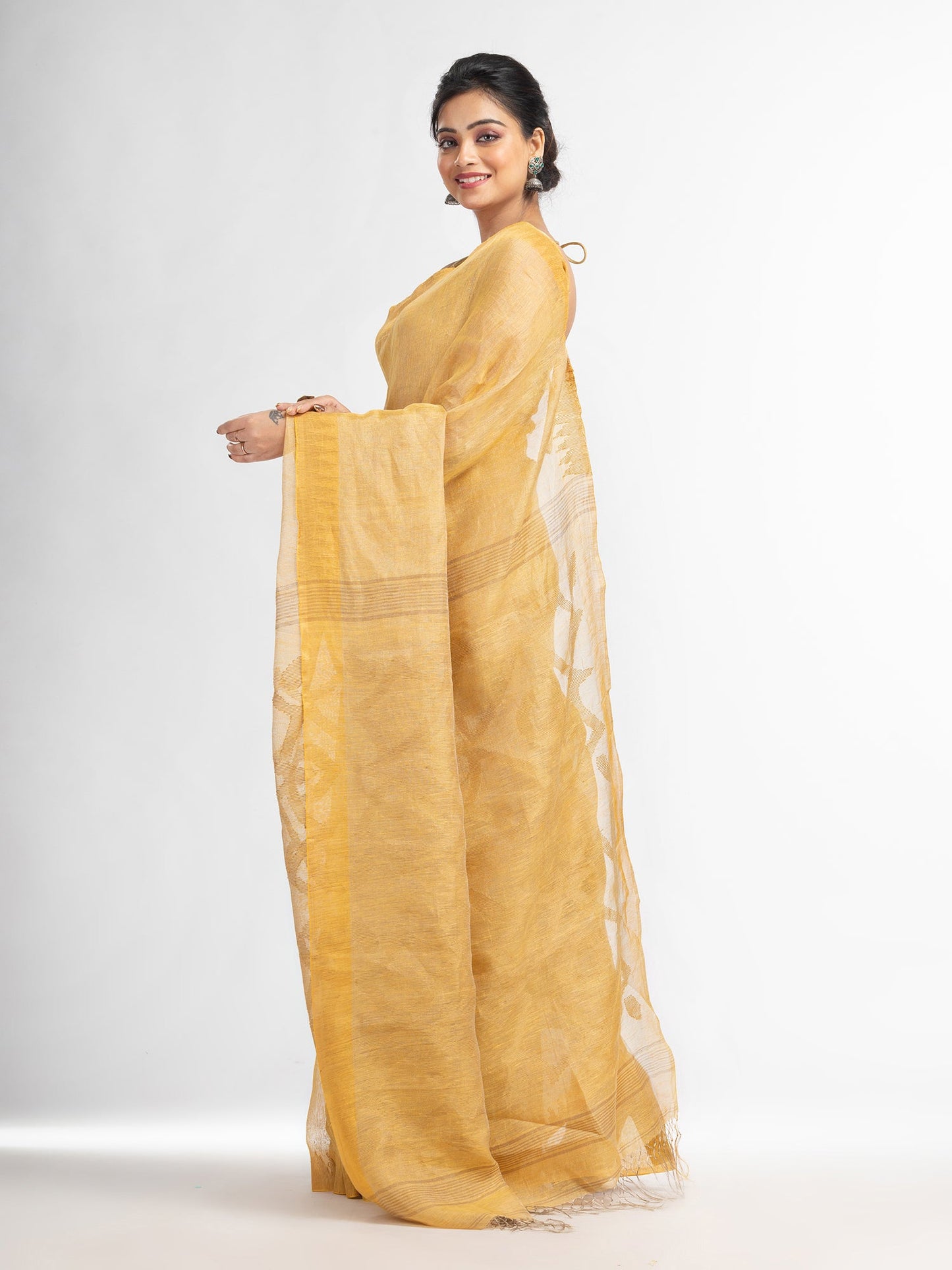 Women's muga linen tissue pallu jamdani temple border handwoven saree
