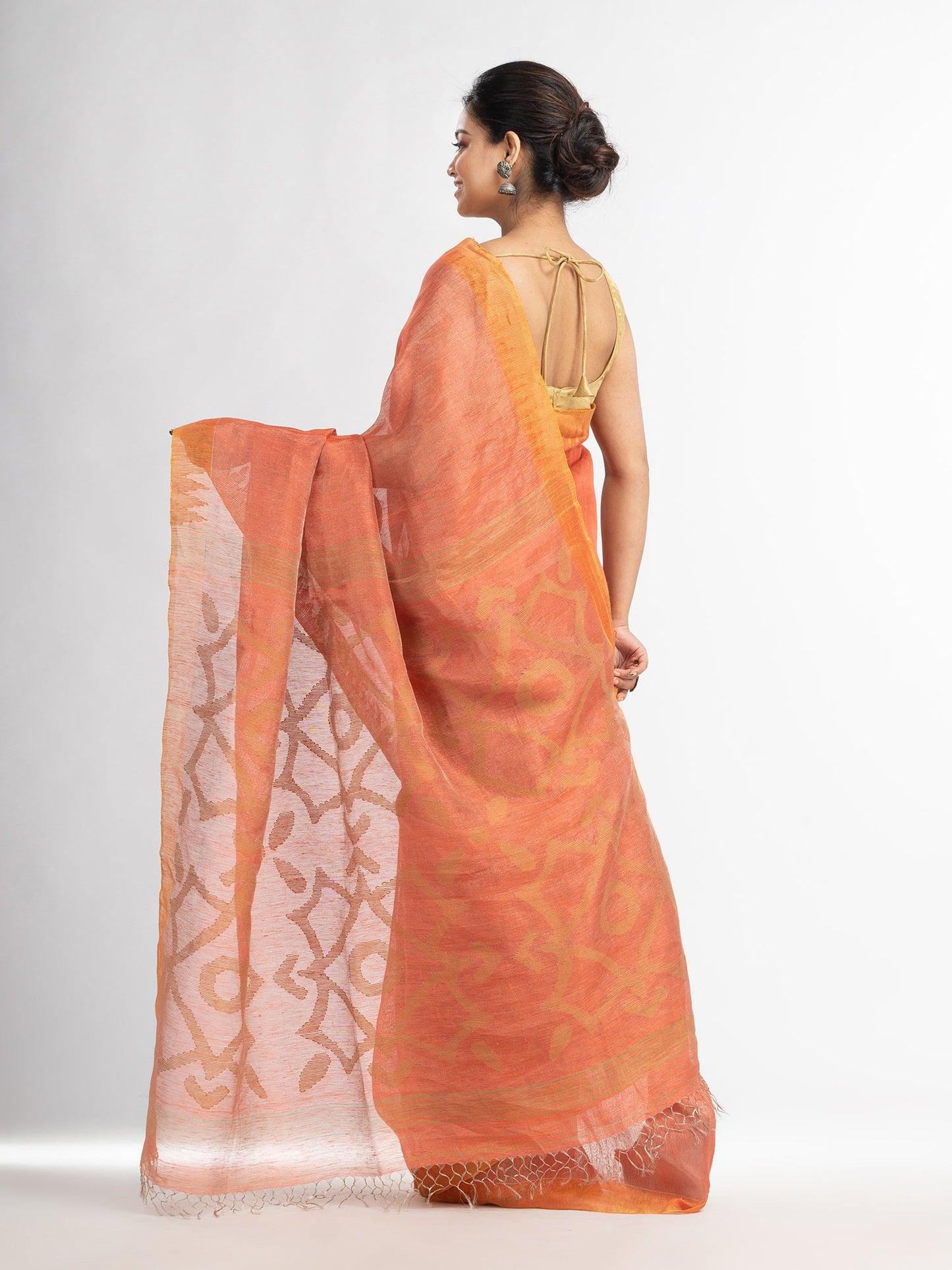 Women's Peach linen tissue pallu jamdani temple border handwoven saree