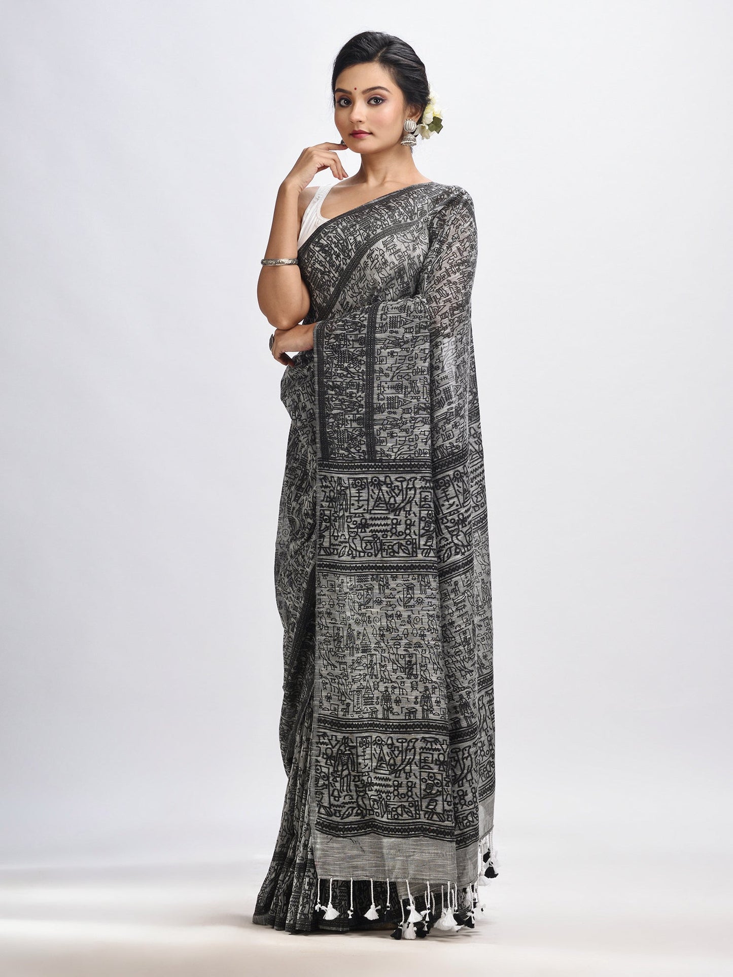 Women's Grey cotton dolls Printed Handloom Saree
