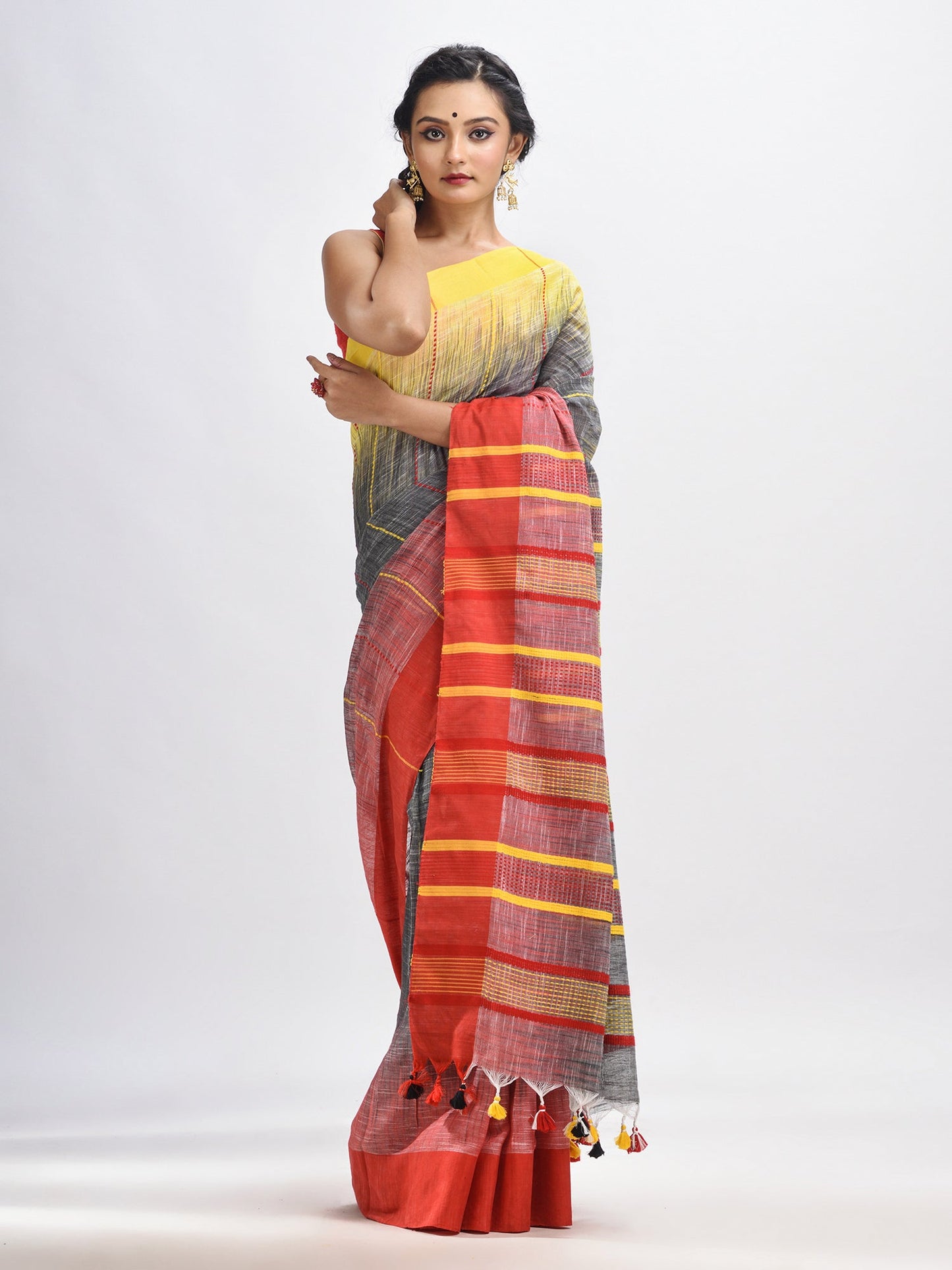 Women's Grey cotton tai dai with solid broder in multi colour pallu hondwaven saree