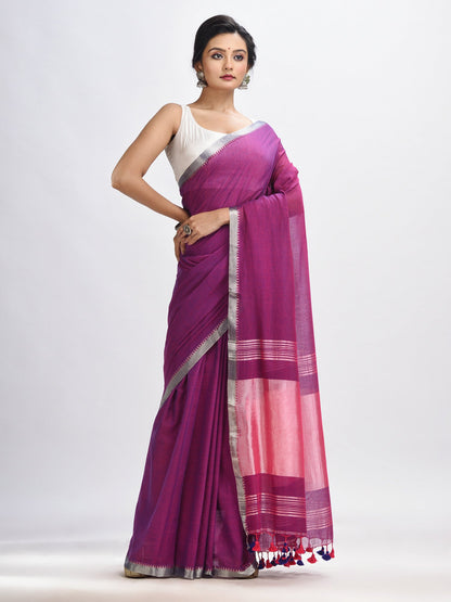 Women's Dark magenta Cotton with zari pallu and zari border handloom Saree