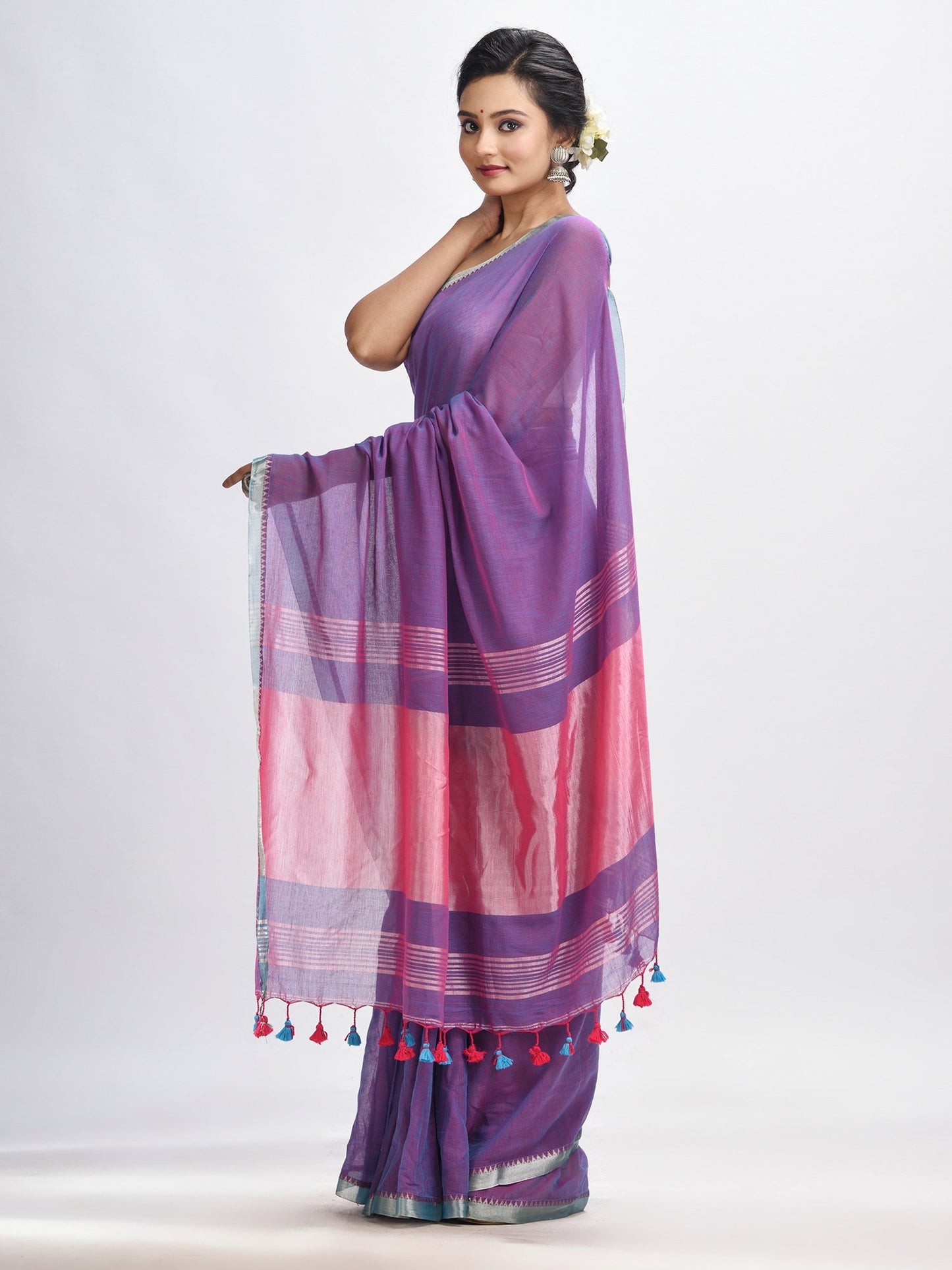 Women's Dark violet Cotton with zari pallu and zari border handloom Saree