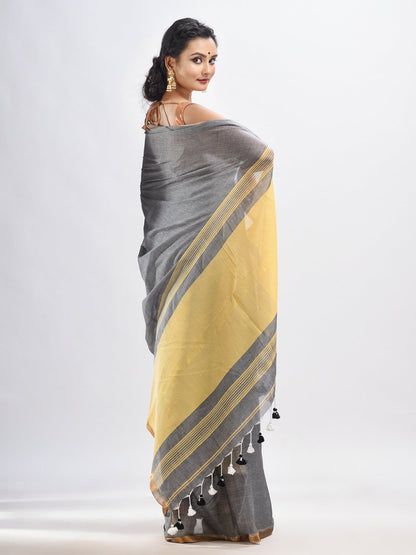 Women's Grey Cotton with zari pallu and zari border handloom Saree