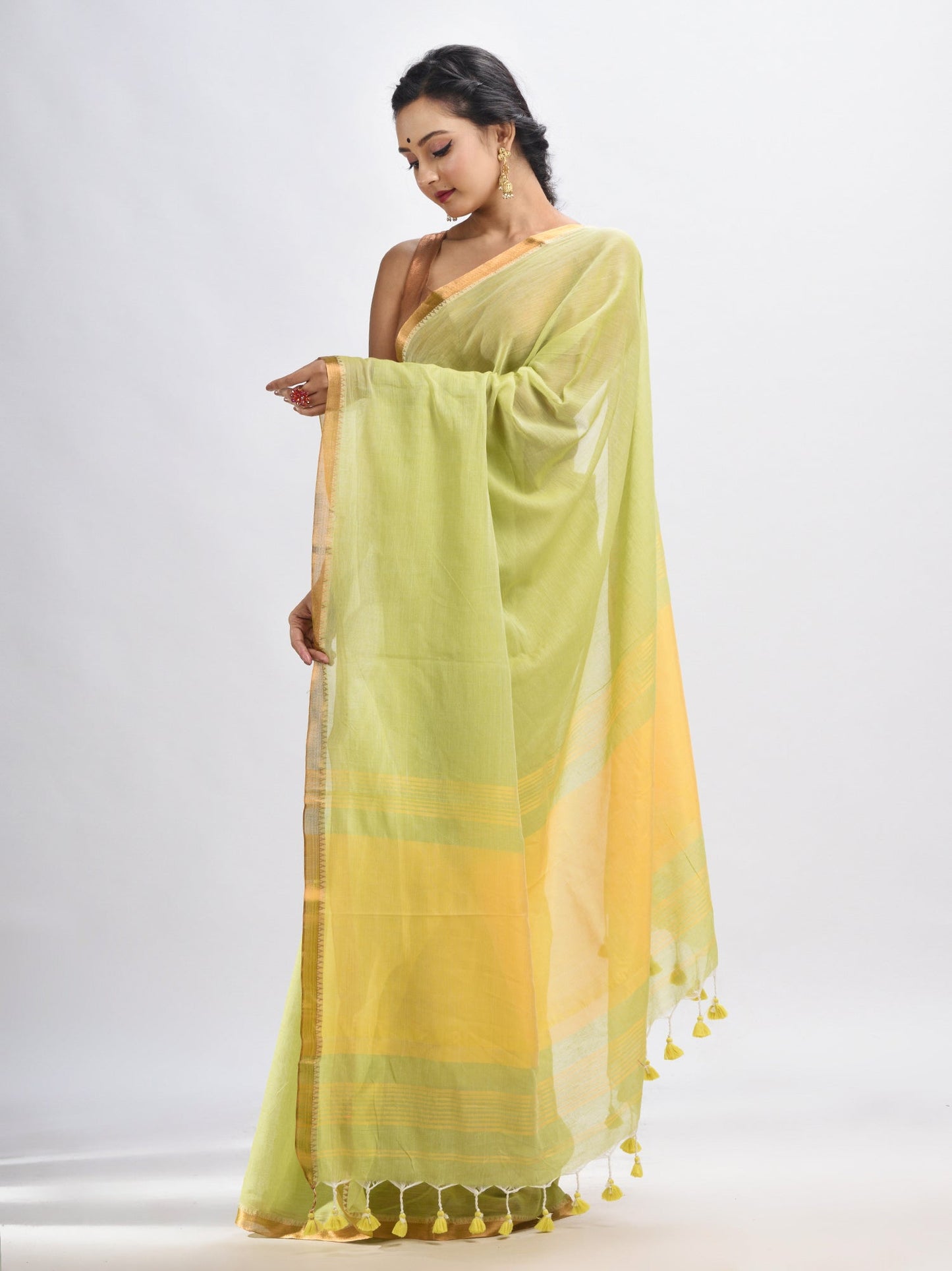 Women's Lemon chiffon Cotton with zari pallu and zari border handloom Saree