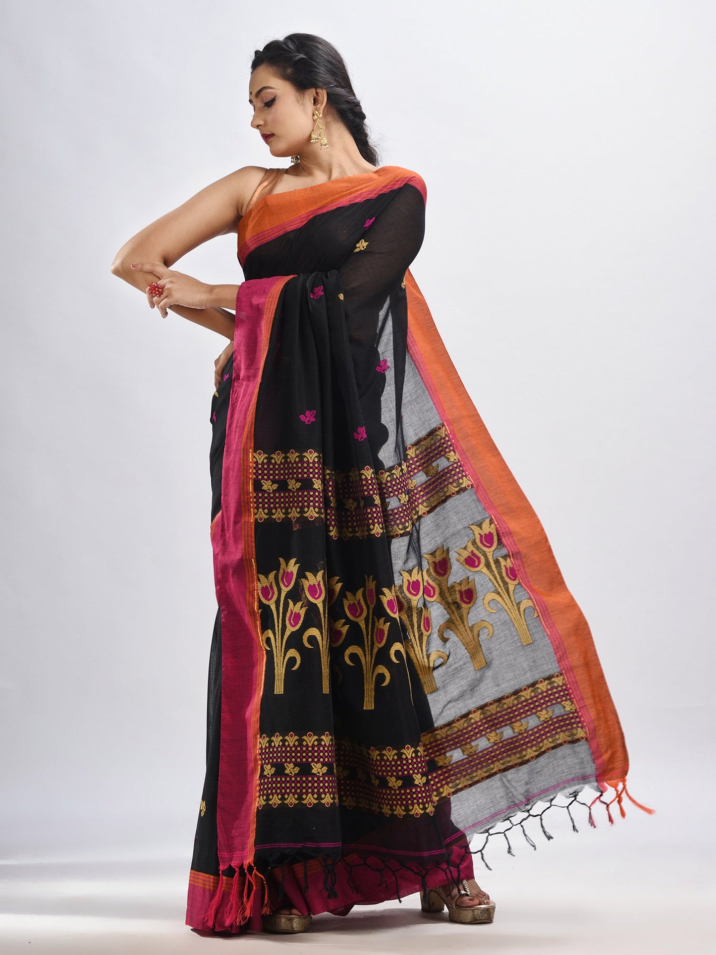 Women's Black cotton Jacquard jamdani saree