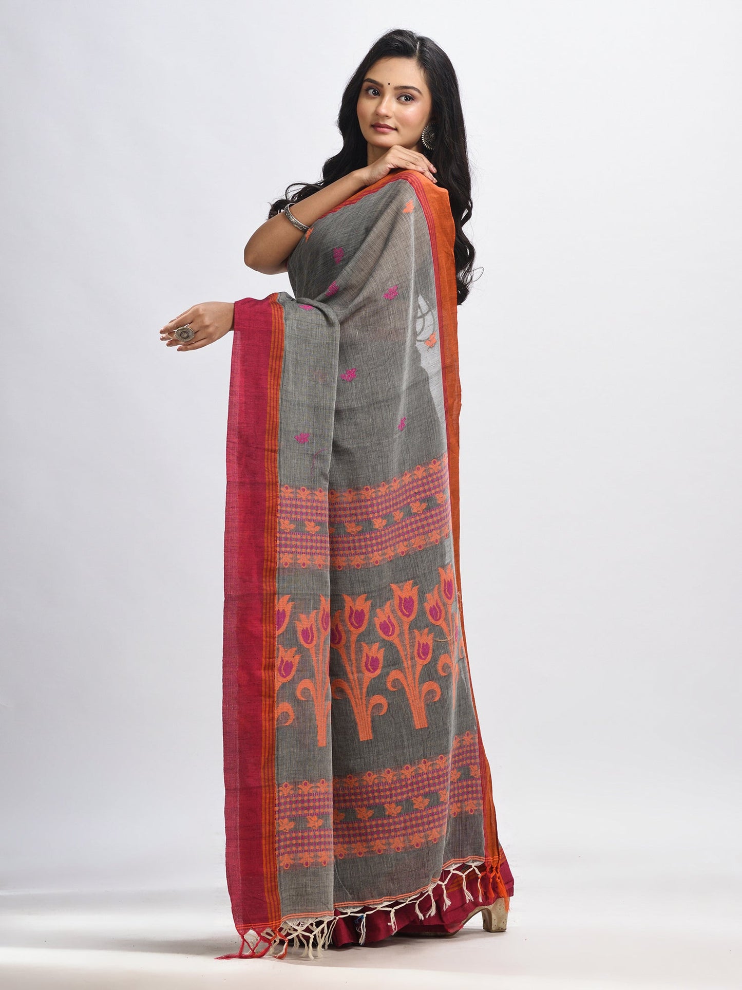 Women's Grey cotton Jacquard jamdani saree