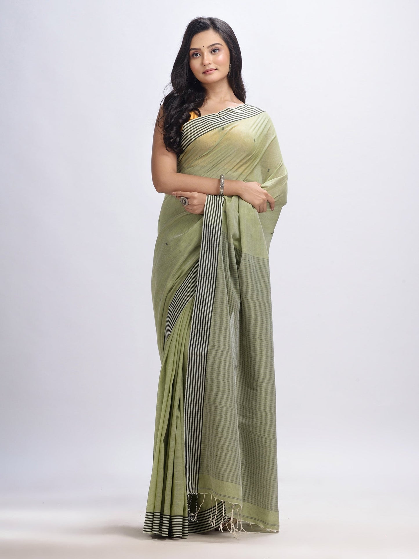 Women's Sage green cotton handloom with pallu stipe jamdani saree