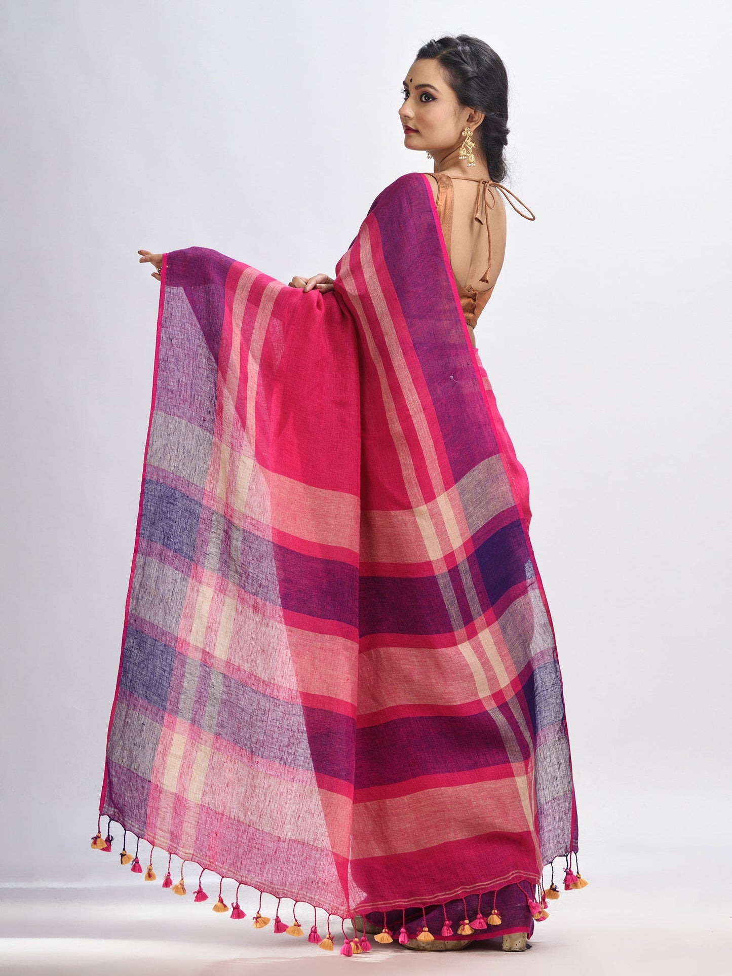 Women's Pink with multi colour pallu handwoven line saree