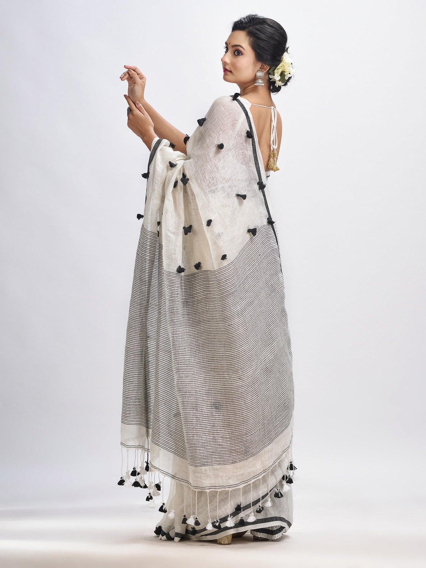Women's White linen all body pom pom with pallu stipe handwoven saree