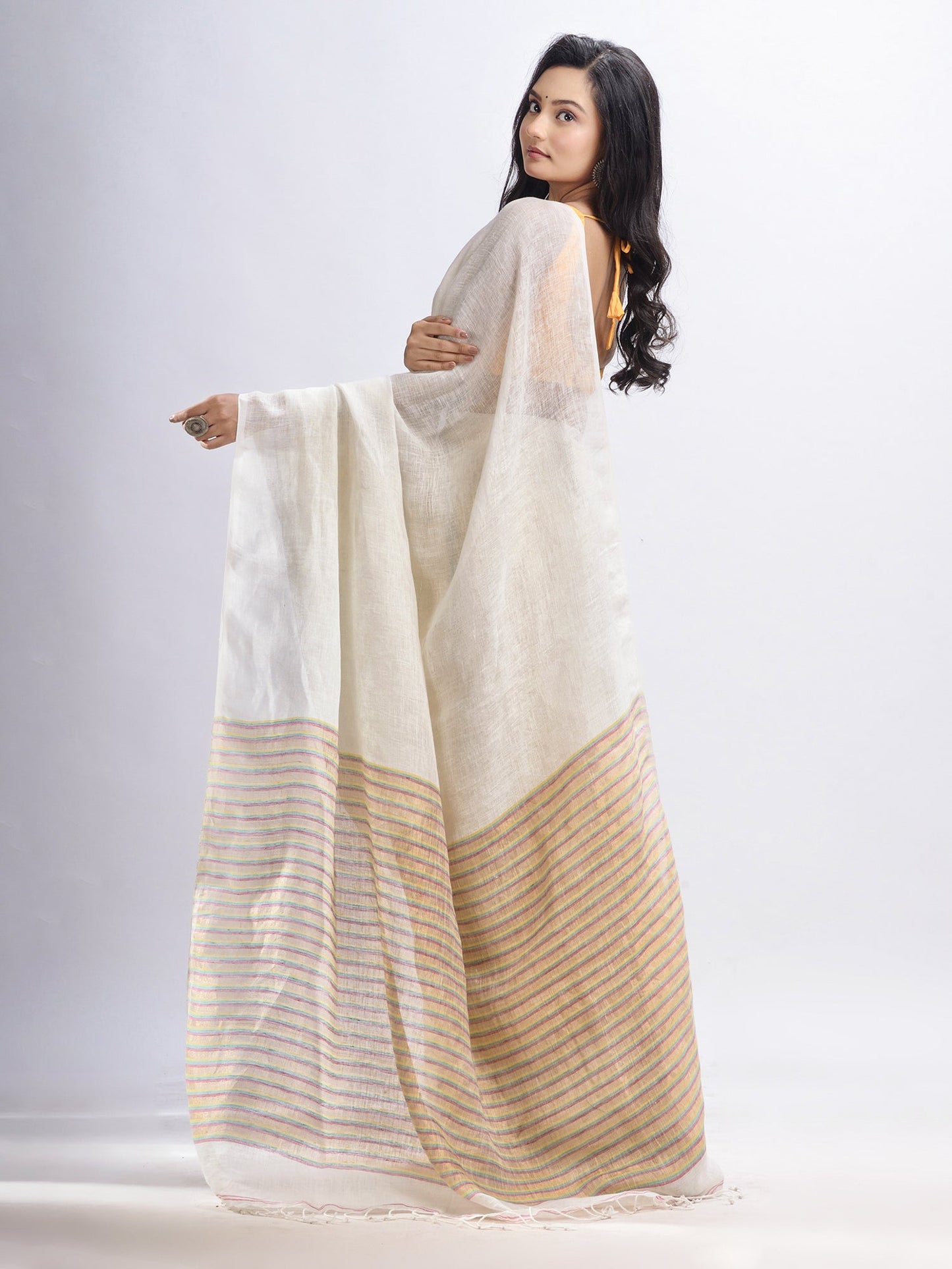 Women's White linen with pallu stipe handloom saree