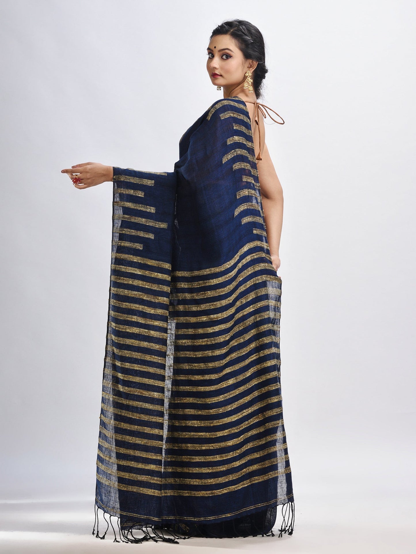 Women's Nevy blue linen harmonium design handloom saree