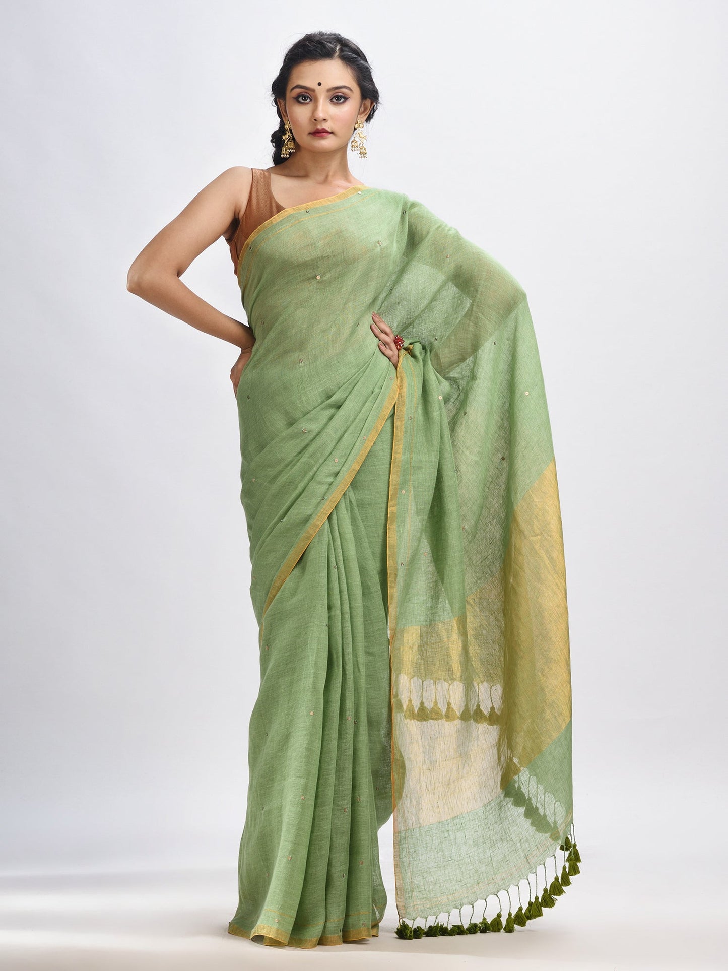 Women's Yellow green linen all body cumki in pallu zori handloom saree