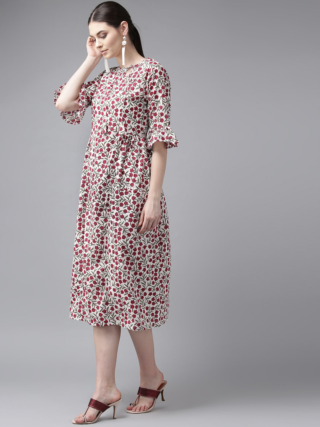 Women's White & Maroon Floral Print A-Line Kurta