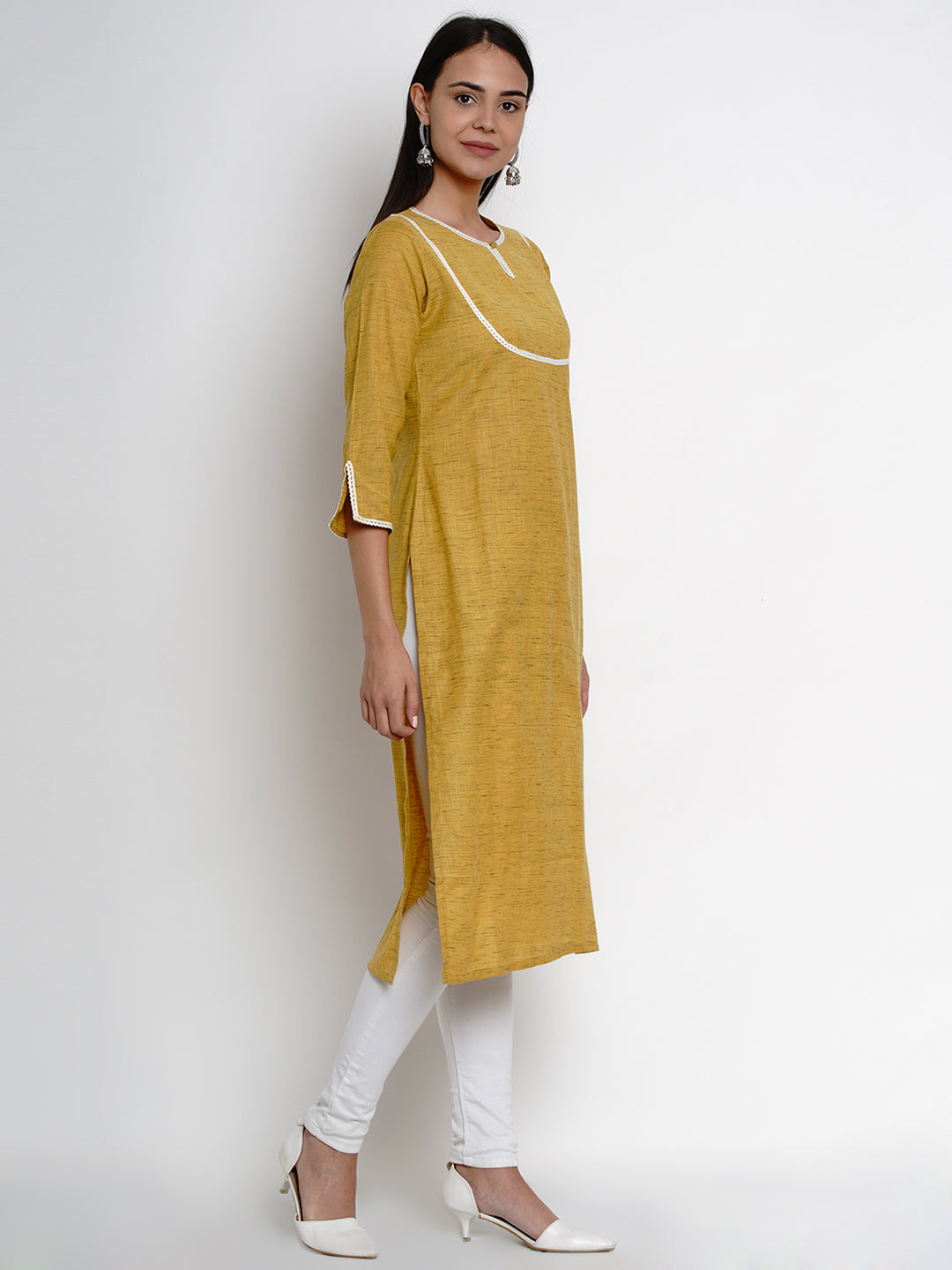 Women's Â Yellow Embellished Straight Kurta
