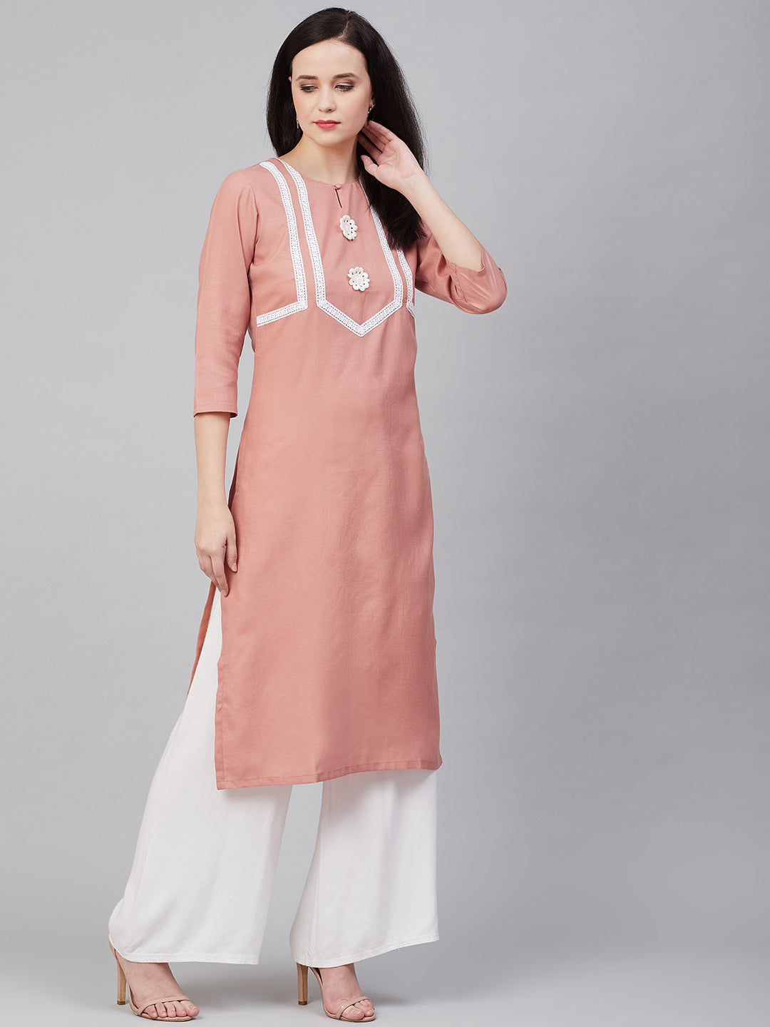 Women's Peach-Coloured & White Lace Detailed Straight Kurta