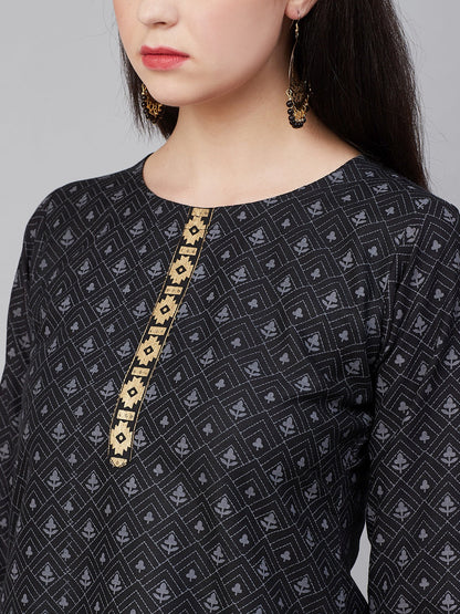 Women's Â Black Golden Block Print Straight Kurta