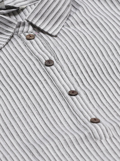 Women's White & Grey Striped Straight Kurta