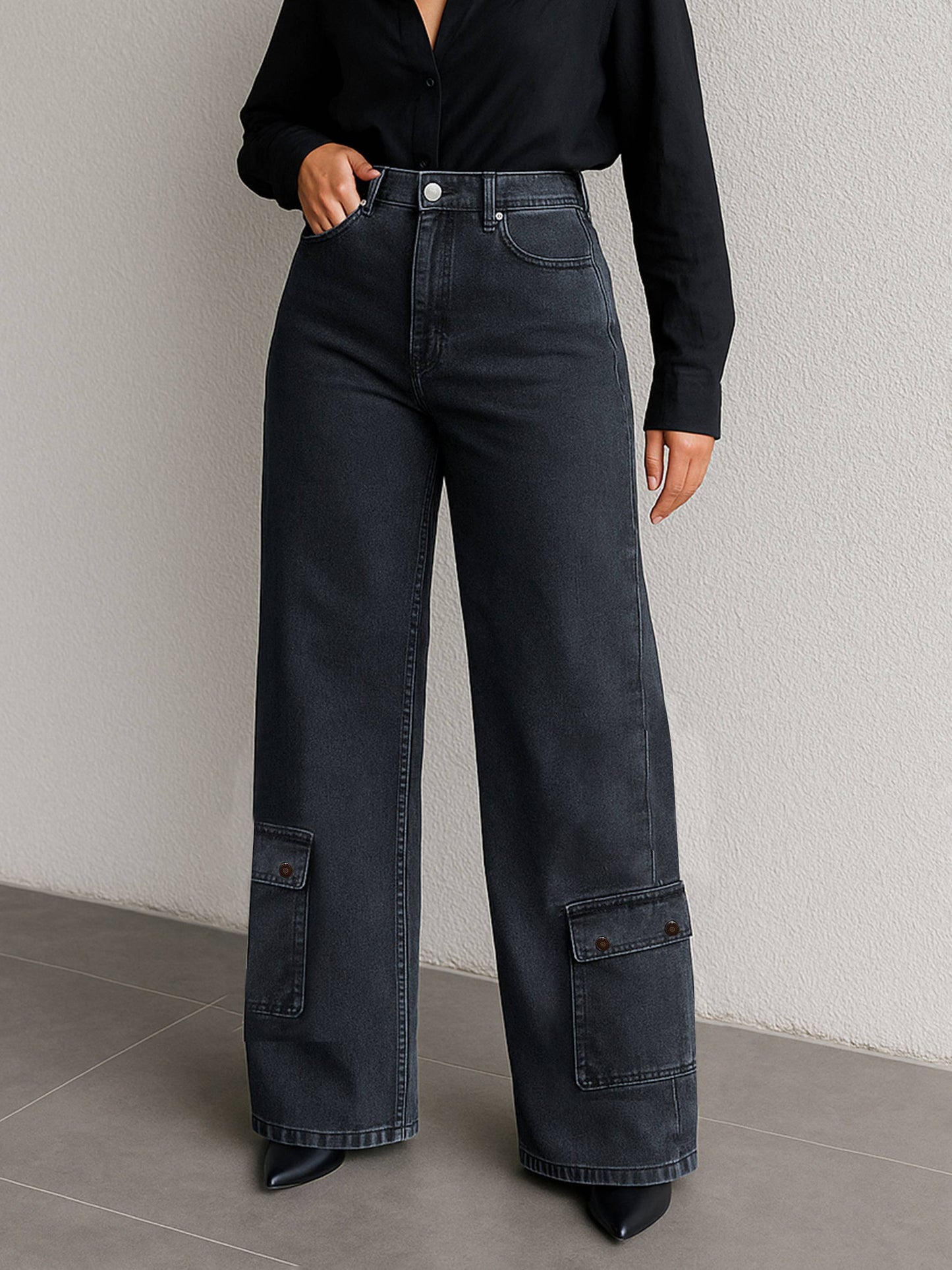 Women's Black Washed Hem Pocket Stretch Straight Jeans