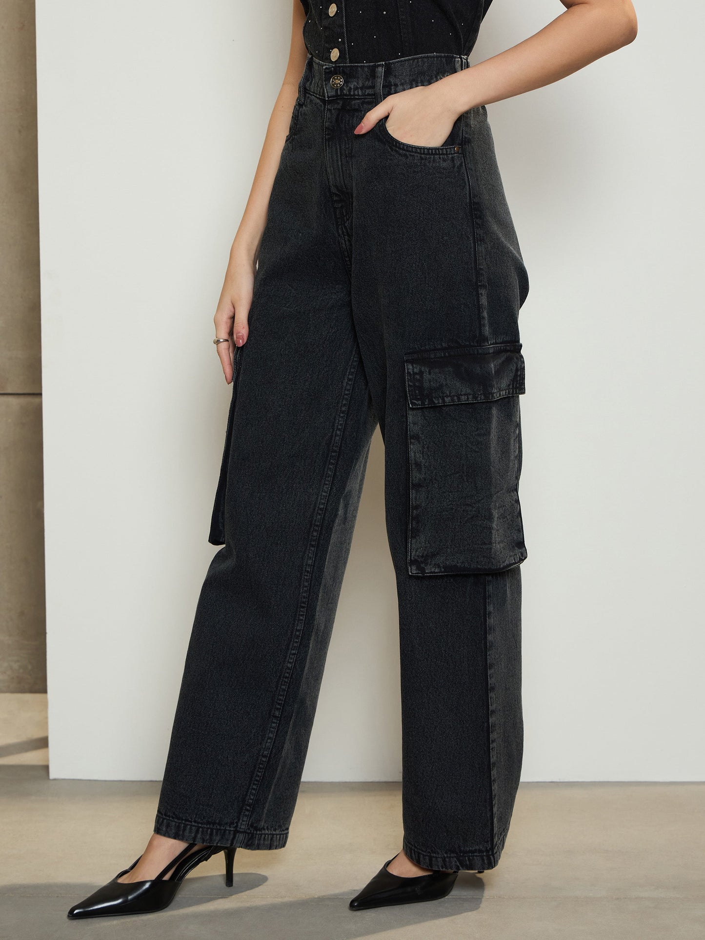 Women's Black Washed Box Pockets Cargo Jeans