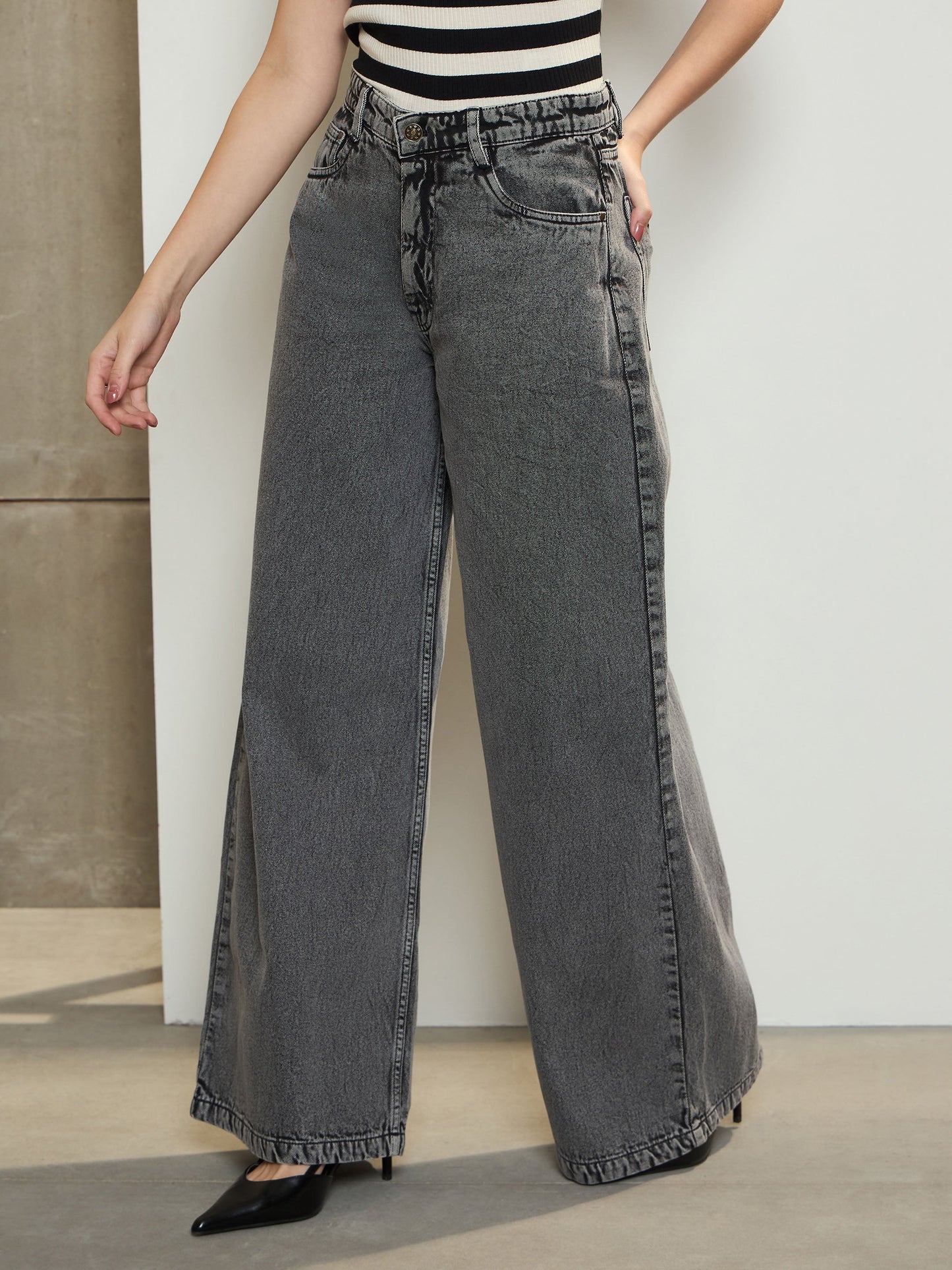 Women's Grey Low Waist Wide Leg Jeans