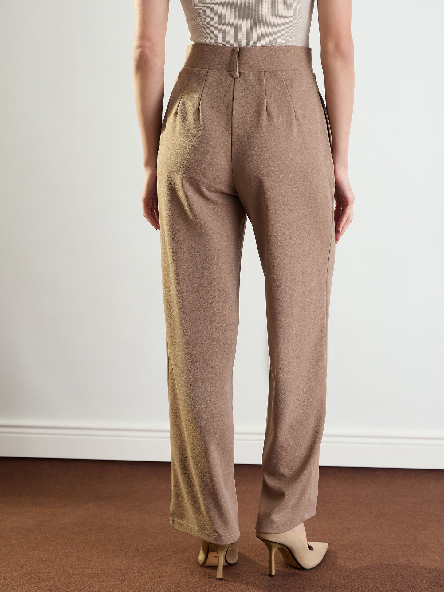 Women's Beige Front Darted Straight Fit Pants