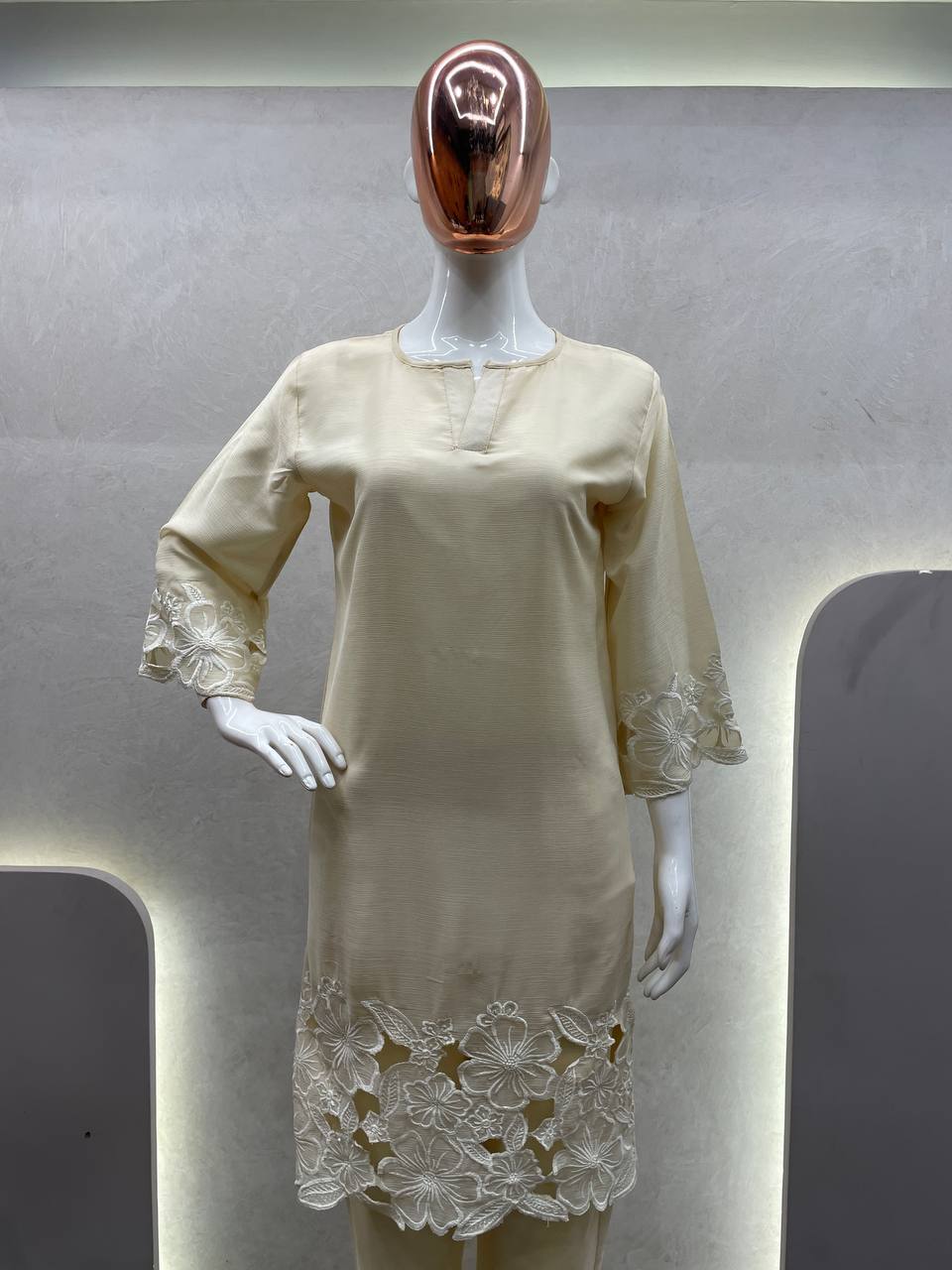 Color_Beige