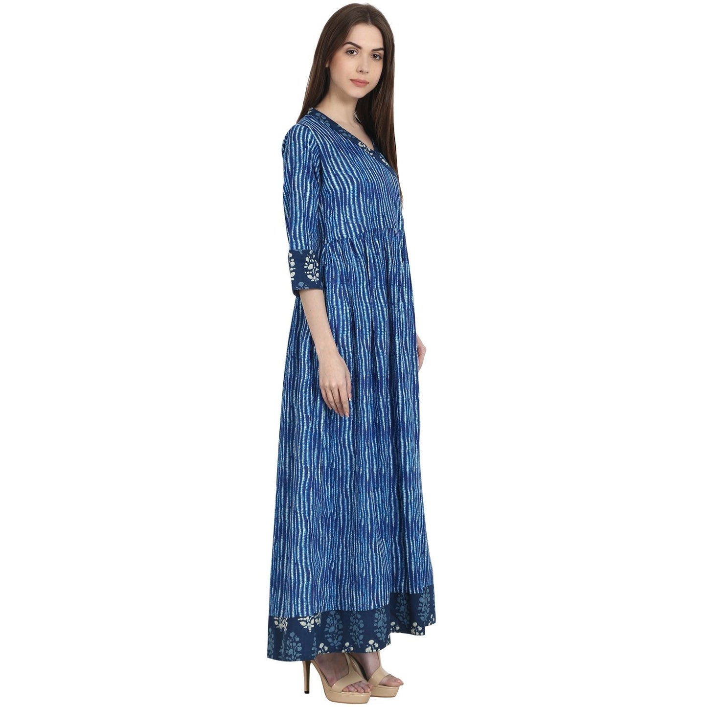 Women's Blue Printed 3/4 Sleeve Cotton Anghrakha Kurta