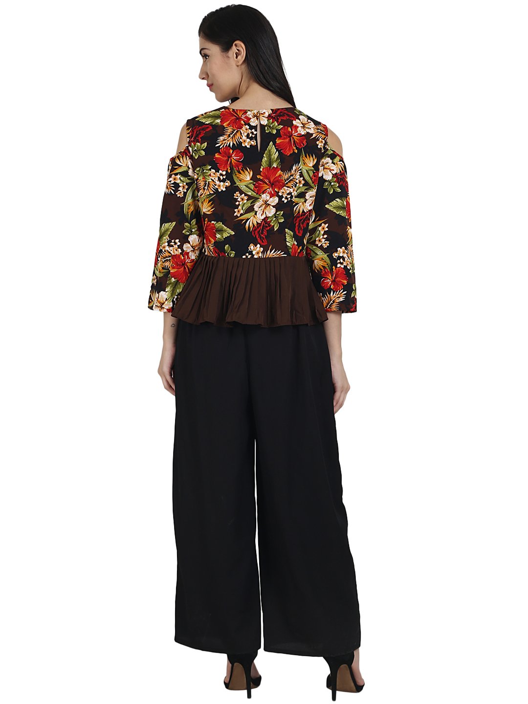 Women's Black Printed Crepe Cold Shoulder 3/4Th Sleeve Top With Solid Black Palazzo Having One Side Pocket
