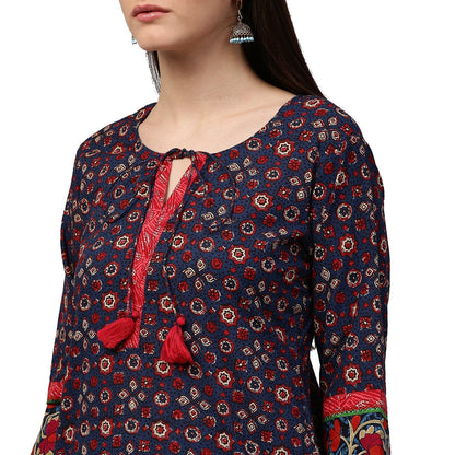 Women's Blue Printed 3/4Th Sleeve Cotton Kurta With Dori Work At Yoke