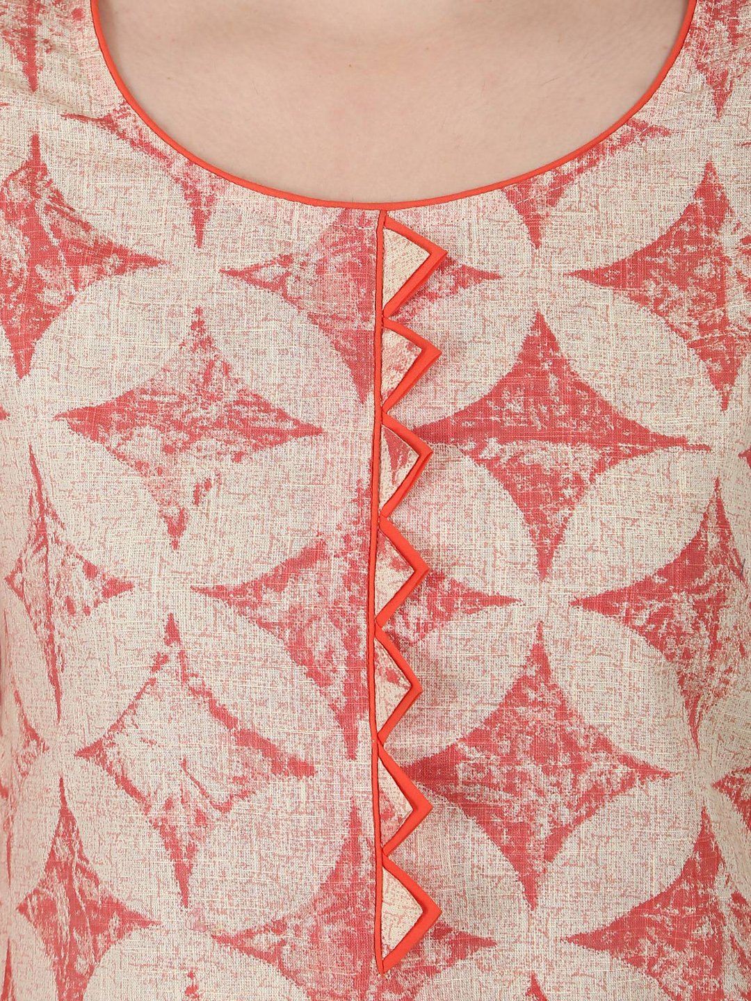Women's White & Peach Printed 3/4Th Sleeve A-Line Kurta