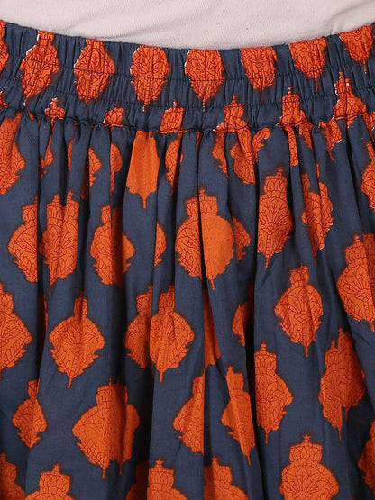 Women's Beige Printed 3/4Th Sleeve Cotton Kurta With Blue Printed Ankle Length Flared Skirt