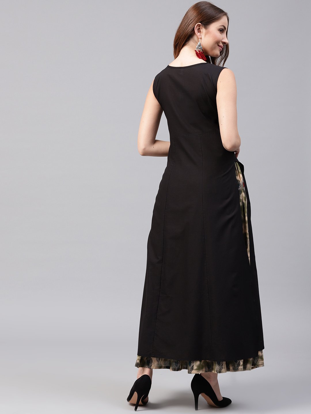 Women's Black Sleeveless Cotton Kurta With Green Printed Flared Skirt