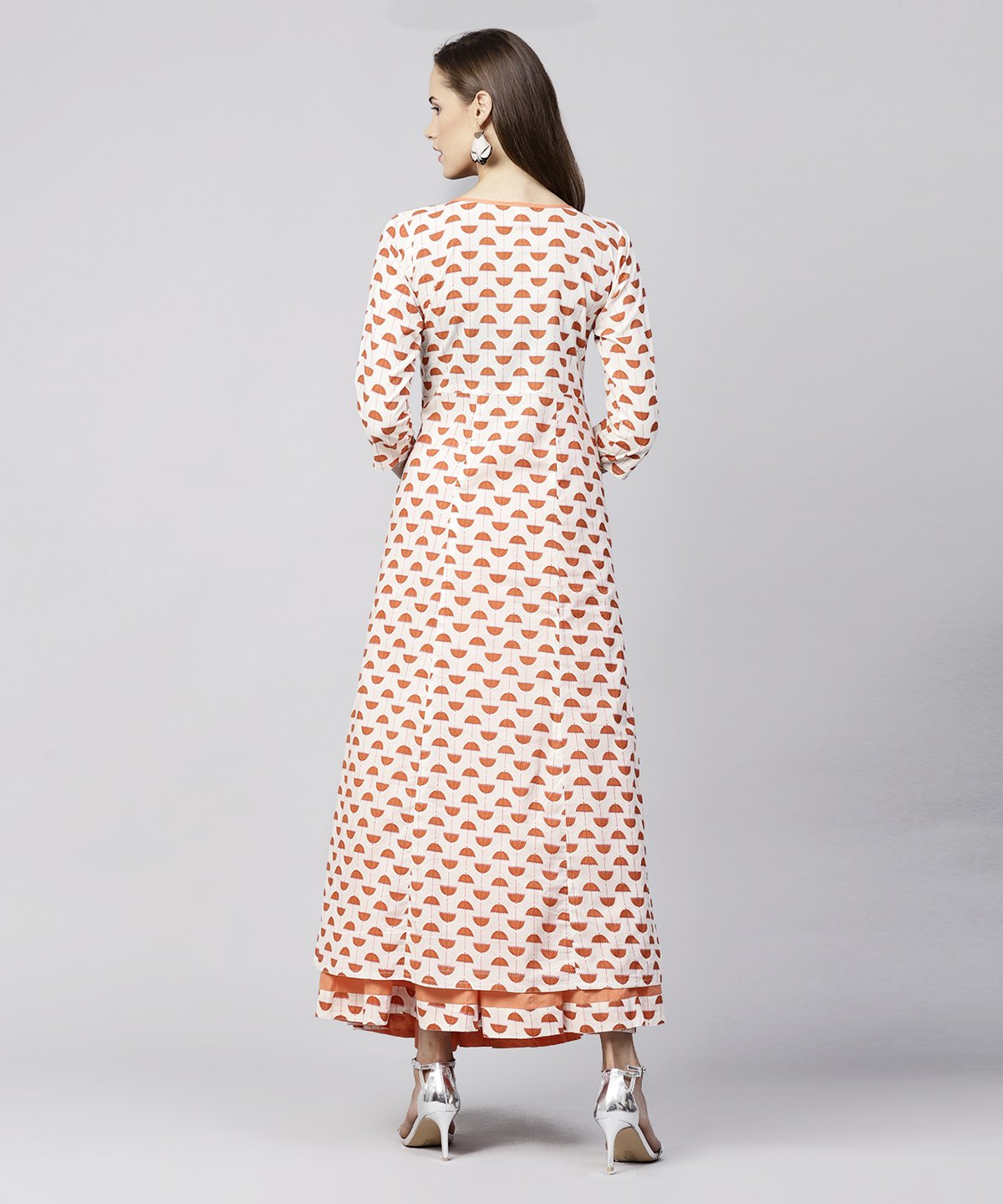 Women's Off White Printed 3/4Th Sleeve Cotton Kurta With Ankle Length Flared Skirt