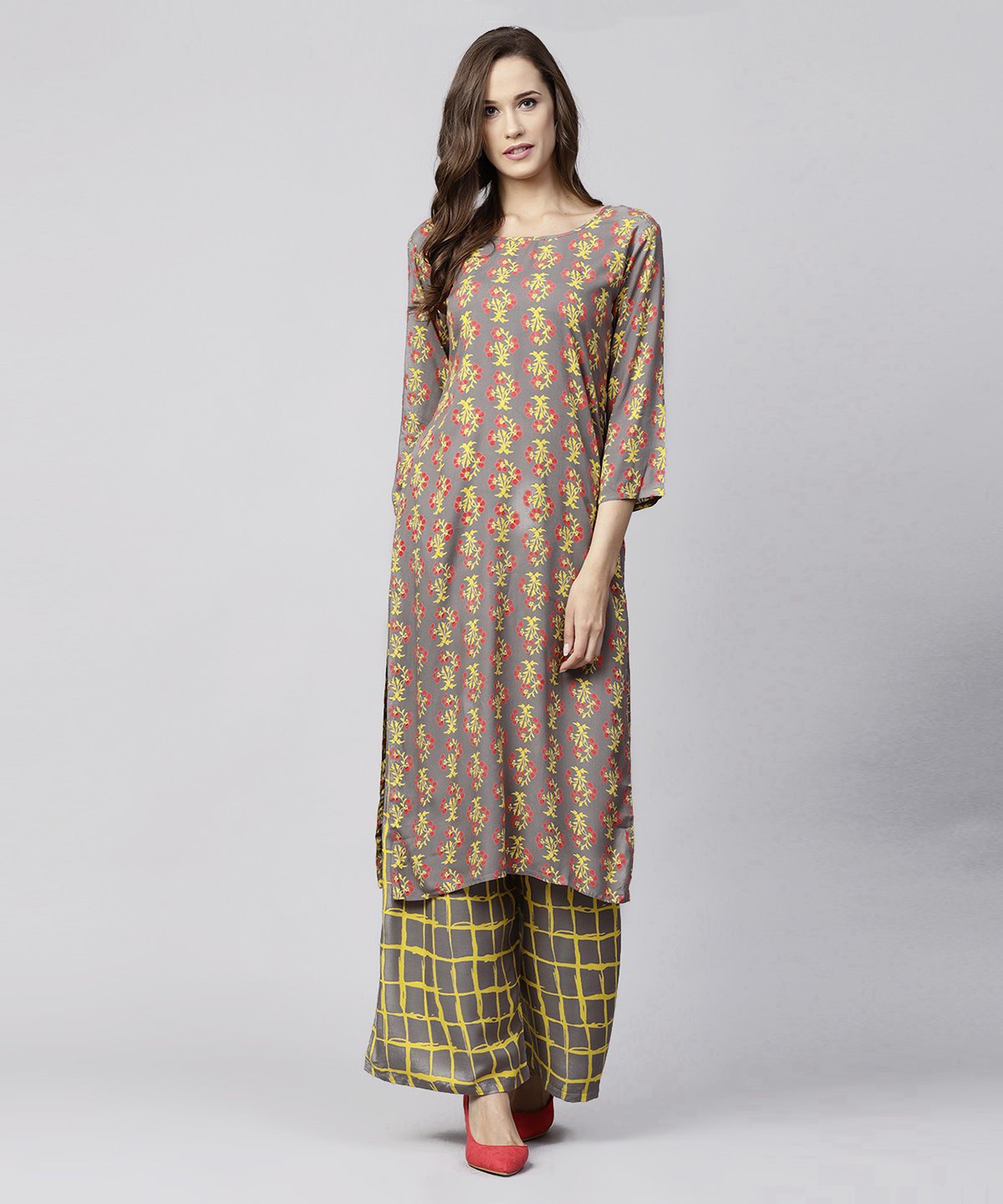 Women's Grey Printed 3/4Th Sleeve Cotton Kurta With Grey Checked Pallazo