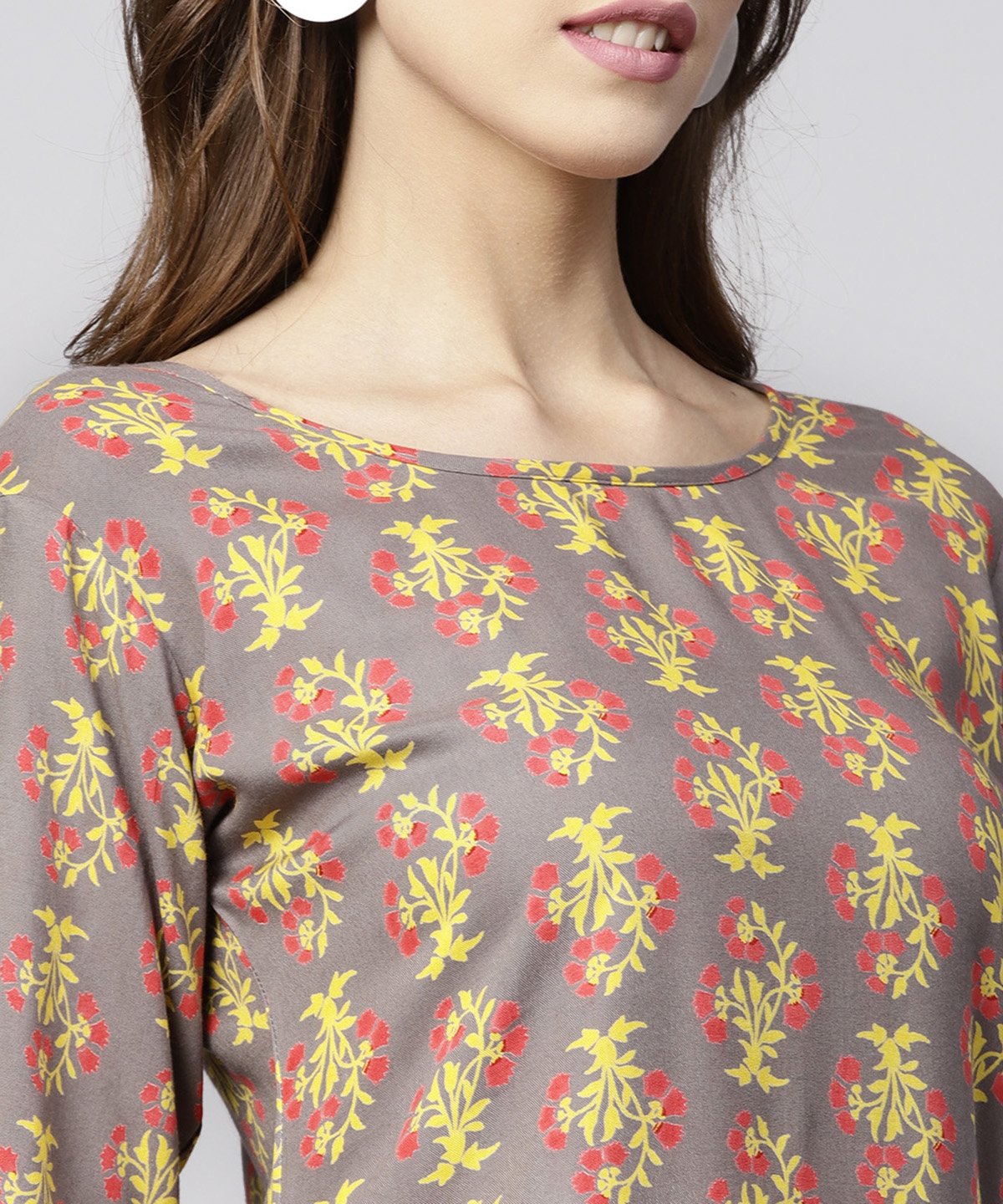 Women's Grey Printed 3/4Th Sleeve Cotton Kurta With Grey Checked Pallazo