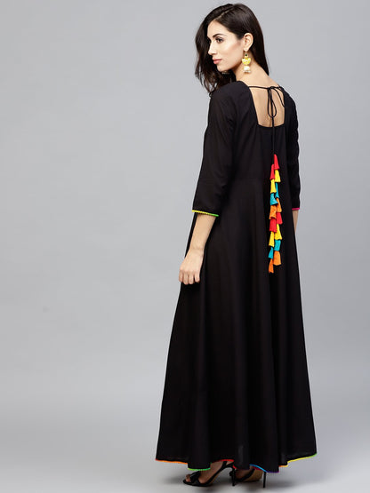 Women's Black maxi dress with with round neck and 3/4 sleeves