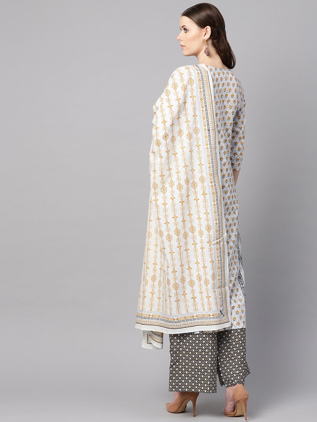 Women's Light Grey Printed Round Neck With Slit And Hangings 3/4Th Sleeve Straight Panneled Kurta With Printed Palazzo And Printed Dupatta.