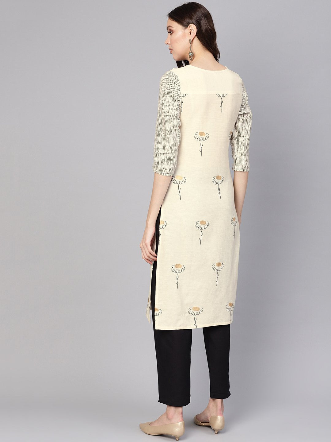 Women's Off-White & Black Printed Kurta With Trousers