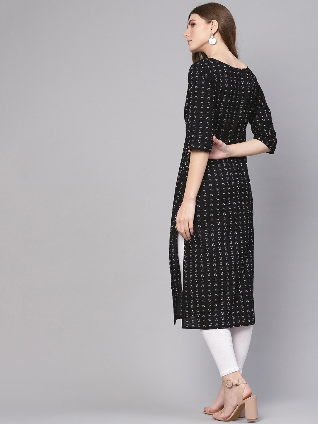 Women's Black & White Printed Straight Kurta