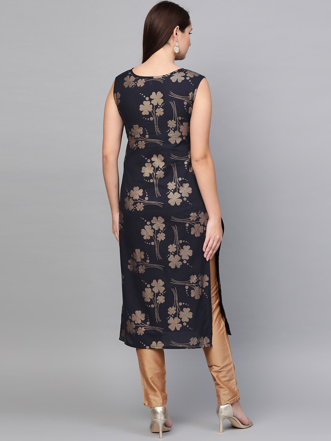 Women's Nayo Black Gold Printed Round Neck Cotton Straight Kurta